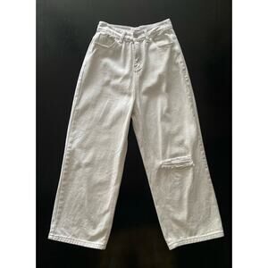 FUZZYKON White Distressed Wide Leg Denim Jeans sz M (24w)